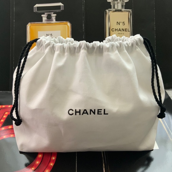 CHANEL white cotton canvas drawstring pouch cosmetic bag storage bag - AUTHENTIC - Picture 12 of 15